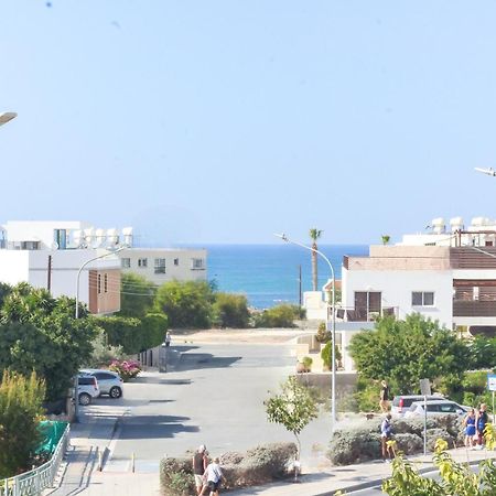 Phaedrus Living: Byzantium Modern City Flat Paphos Exterior photo