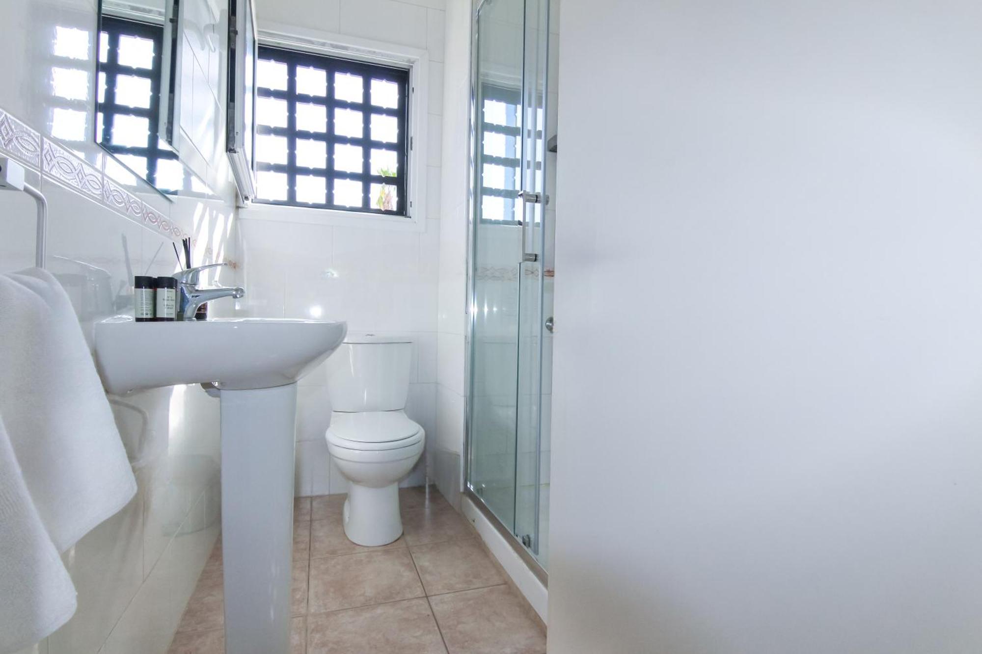 Phaedrus Living: Byzantium Modern City Flat Paphos Exterior photo