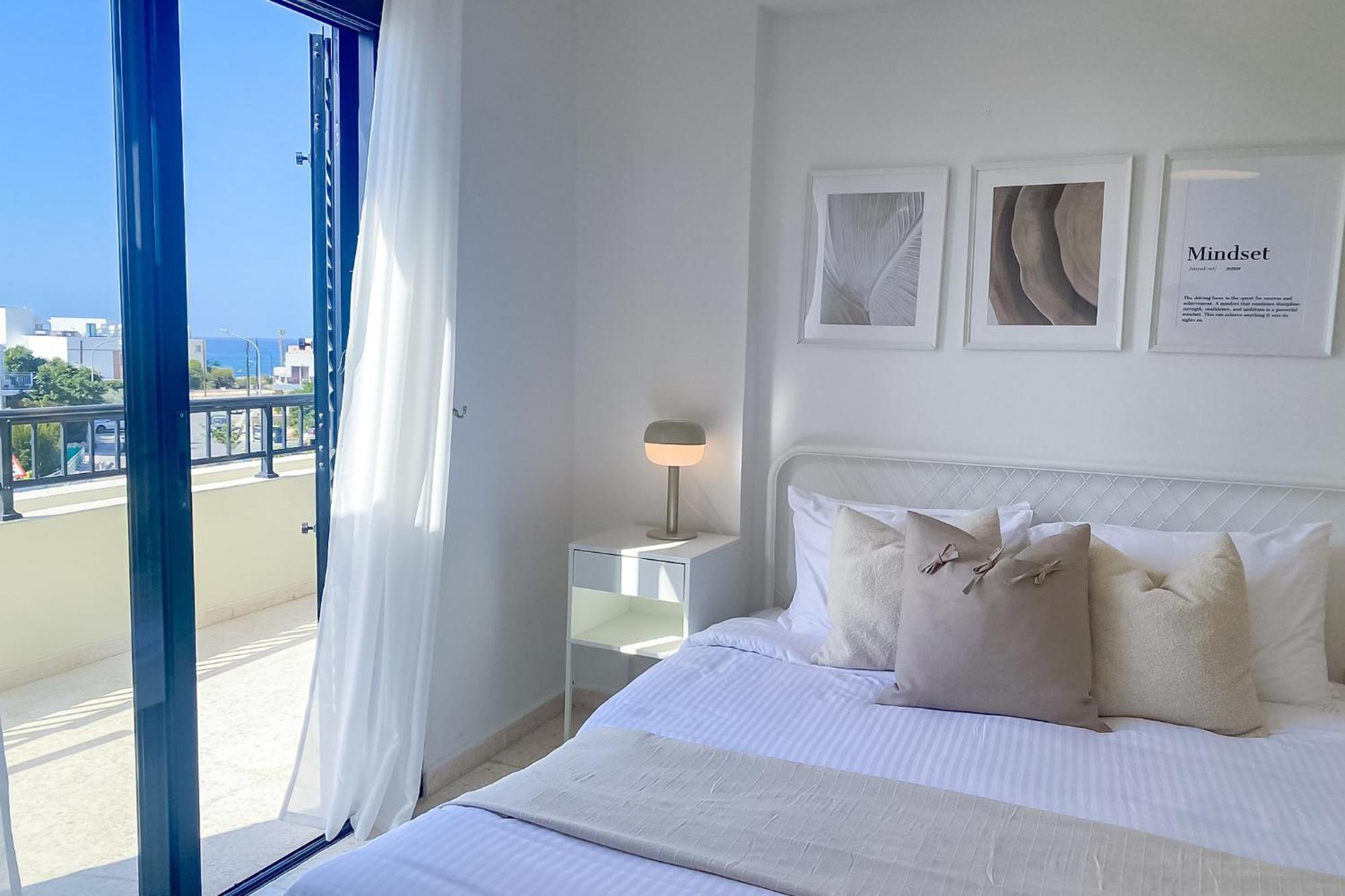 Phaedrus Living: Byzantium Modern City Flat Paphos Exterior photo
